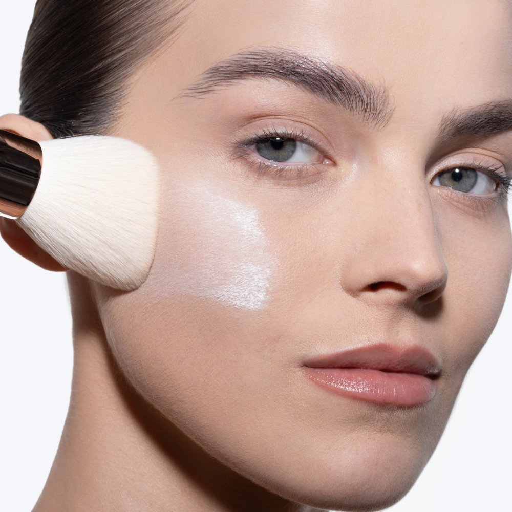 HY-GLAM POWDER BRUSH (BROCHA PARA POLVO)